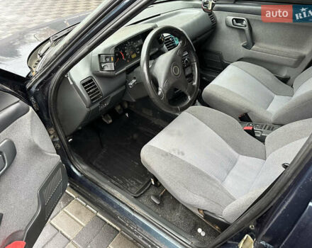 Зелений ВАЗ 2110, об'ємом двигуна 1.6 л та пробігом 99 тис. км за 1999 $, фото 12 на Automoto.ua