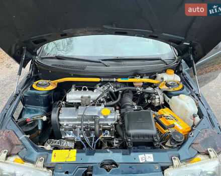 Зеленый ВАЗ 2110, объемом двигателя 1.6 л и пробегом 180 тыс. км за 2550 $, фото 11 на Automoto.ua