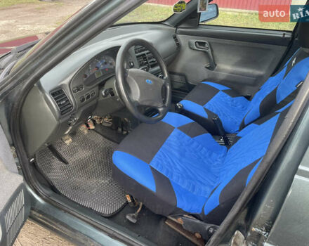 Зеленый ВАЗ 2110, объемом двигателя 1.6 л и пробегом 151 тыс. км за 2050 $, фото 11 на Automoto.ua