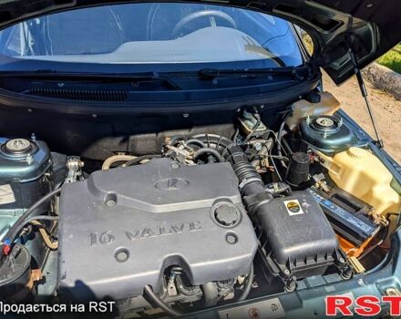 Зеленый ВАЗ 2110, объемом двигателя 1.6 л и пробегом 190 тыс. км за 2000 $, фото 4 на Automoto.ua