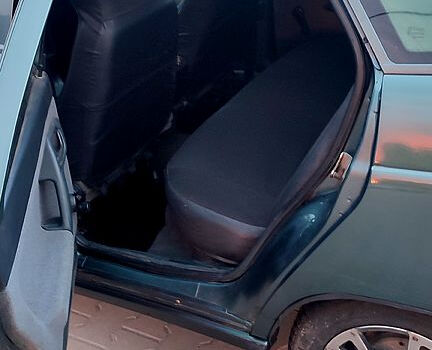 Зеленый ВАЗ 2110, объемом двигателя 1.6 л и пробегом 267 тыс. км за 2400 $, фото 7 на Automoto.ua