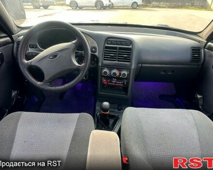 Зелений ВАЗ 2110, об'ємом двигуна 1.6 л та пробігом 152 тис. км за 2700 $, фото 7 на Automoto.ua