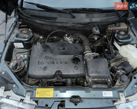 Зелений ВАЗ 2110, об'ємом двигуна 1.6 л та пробігом 200 тис. км за 1900 $, фото 22 на Automoto.ua