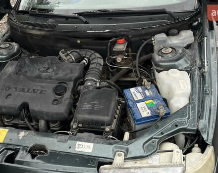 Зелений ВАЗ 2110, об'ємом двигуна 1.6 л та пробігом 152 тис. км за 2350 $, фото 10 на Automoto.ua