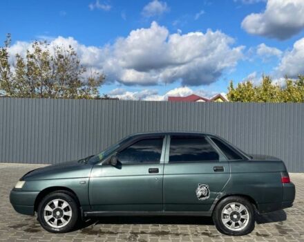 Зеленый ВАЗ 2110, объемом двигателя 1.6 л и пробегом 250 тыс. км за 1600 $, фото 2 на Automoto.ua