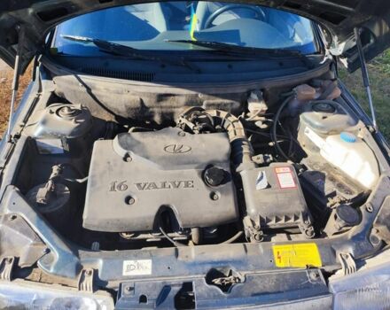 Зеленый ВАЗ 2110, объемом двигателя 1.6 л и пробегом 230 тыс. км за 2000 $, фото 6 на Automoto.ua