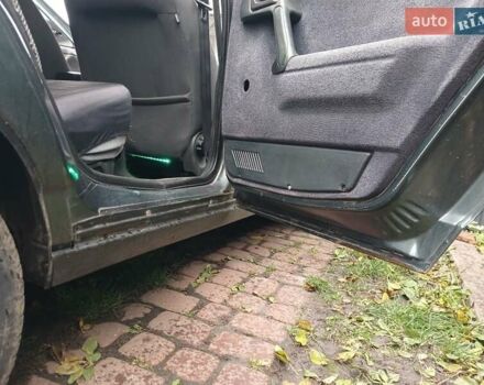 Зелений ВАЗ 2110, об'ємом двигуна 1.6 л та пробігом 225 тис. км за 1900 $, фото 5 на Automoto.ua