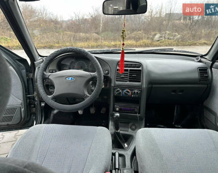 Зелений ВАЗ 2110, об'ємом двигуна 1.6 л та пробігом 152 тис. км за 1900 $, фото 19 на Automoto.ua