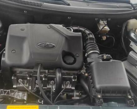 Зеленый ВАЗ 2110, объемом двигателя 1.6 л и пробегом 12 тыс. км за 5000 $, фото 2 на Automoto.ua