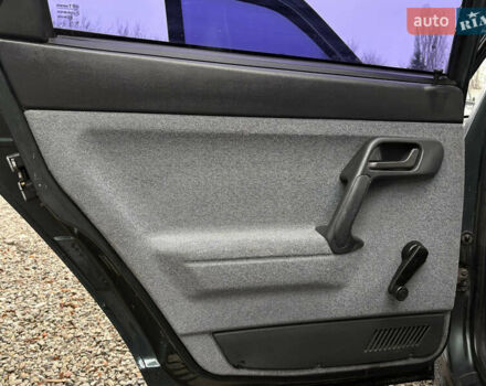 Зеленый ВАЗ 2110, объемом двигателя 1.6 л и пробегом 275 тыс. км за 2750 $, фото 14 на Automoto.ua