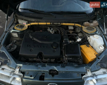 Зелений ВАЗ 2110, об'ємом двигуна 1.6 л та пробігом 165 тис. км за 2300 $, фото 14 на Automoto.ua