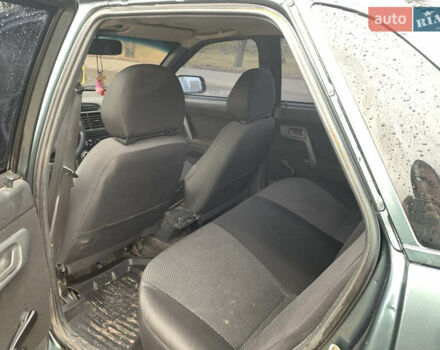 Зеленый ВАЗ 2110, объемом двигателя 1.6 л и пробегом 213 тыс. км за 2750 $, фото 4 на Automoto.ua