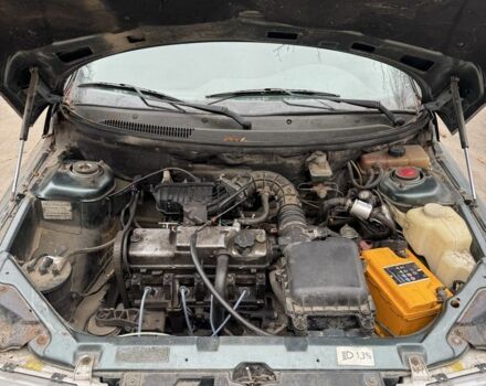 Зеленый ВАЗ 2110, объемом двигателя 1.6 л и пробегом 250 тыс. км за 954 $, фото 5 на Automoto.ua