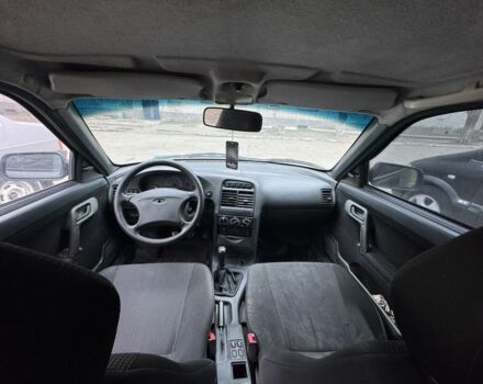 Зеленый ВАЗ 2110, объемом двигателя 1.6 л и пробегом 250 тыс. км за 954 $, фото 2 на Automoto.ua