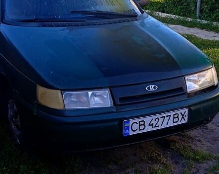 Зеленый ВАЗ 2110, объемом двигателя 1.5 л и пробегом 300 тыс. км за 1100 $, фото 1 на Automoto.ua