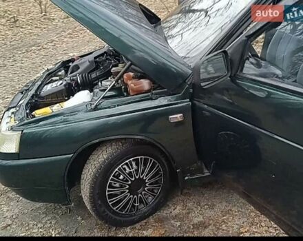 Зеленый ВАЗ 2110, объемом двигателя 1.5 л и пробегом 140 тыс. км за 1100 $, фото 1 на Automoto.ua