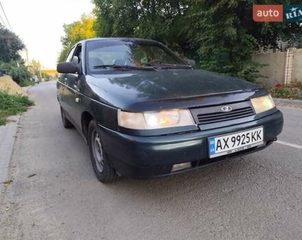 Зеленый ВАЗ 2110, объемом двигателя 1.5 л и пробегом 250 тыс. км за 999 $, фото 1 на Automoto.ua