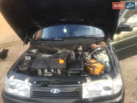 Зеленый ВАЗ 2110, объемом двигателя 1.5 л и пробегом 270 тыс. км за 1600 $, фото 1 на Automoto.ua