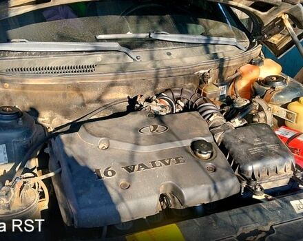 Зеленый ВАЗ 2110, объемом двигателя 1.6 л и пробегом 170 тыс. км за 2000 $, фото 1 на Automoto.ua