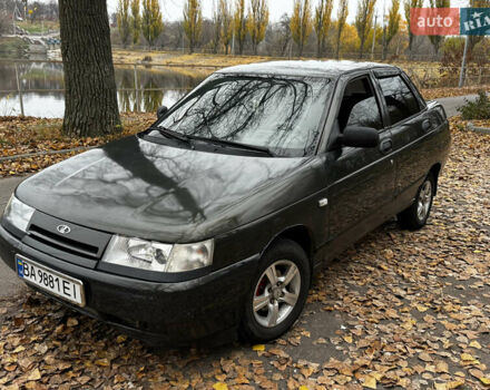 Зеленый ВАЗ 2110, объемом двигателя 1.6 л и пробегом 220 тыс. км за 1650 $, фото 1 на Automoto.ua