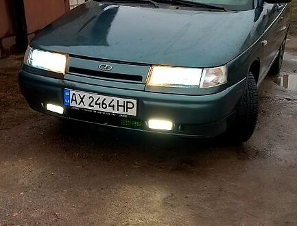 Зеленый ВАЗ 2110, объемом двигателя 1.6 л и пробегом 200 тыс. км за 2200 $, фото 1 на Automoto.ua