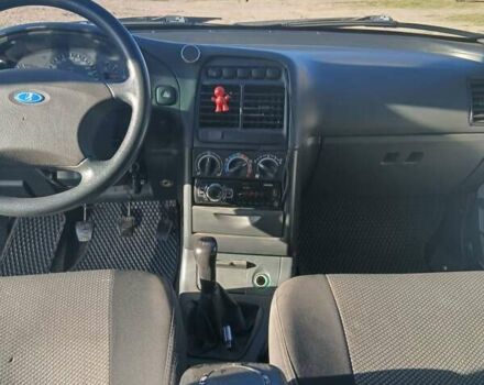 Зелений ВАЗ 2110, об'ємом двигуна 1.6 л та пробігом 160 тис. км за 1600 $, фото 1 на Automoto.ua
