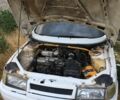 Белый ВАЗ 2111, объемом двигателя 1.5 л и пробегом 100 тыс. км за 673 $, фото 12 на Automoto.ua
