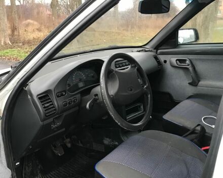 Білий ВАЗ 2111, об'ємом двигуна 1.6 л та пробігом 178 тис. км за 1600 $, фото 4 на Automoto.ua