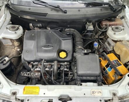 Белый ВАЗ 2111, объемом двигателя 1.6 л и пробегом 143 тыс. км за 2500 $, фото 6 на Automoto.ua