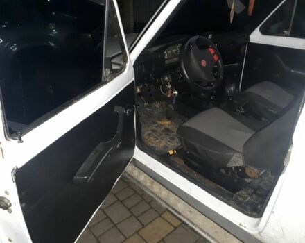 Белый ВАЗ 2111, объемом двигателя 1 л и пробегом 200 тыс. км за 3900 $, фото 4 на Automoto.ua