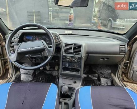 Бежевый ВАЗ 2111, объемом двигателя 1.5 л и пробегом 241 тыс. км за 1350 $, фото 10 на Automoto.ua