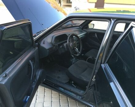 Чорний ВАЗ 2111, об'ємом двигуна 1.6 л та пробігом 37 тис. км за 3200 $, фото 4 на Automoto.ua