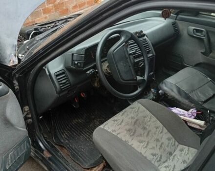 Чорний ВАЗ 2111, об'ємом двигуна 1.6 л та пробігом 300 тис. км за 1000 $, фото 2 на Automoto.ua