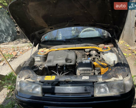 Черный ВАЗ 2111, объемом двигателя 1.6 л и пробегом 265 тыс. км за 1950 $, фото 3 на Automoto.ua