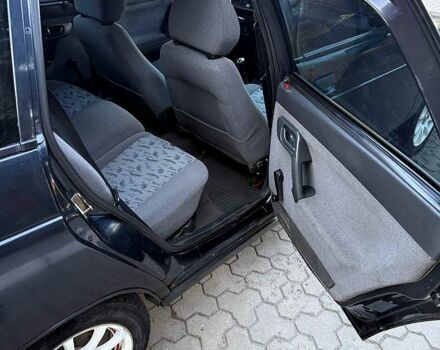 Черный ВАЗ 2111, объемом двигателя 1.6 л и пробегом 184 тыс. км за 3000 $, фото 8 на Automoto.ua