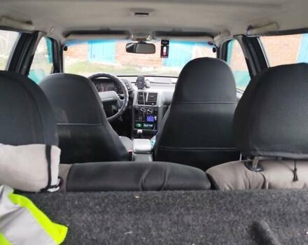 Черный ВАЗ 2111, объемом двигателя 1.6 л и пробегом 155 тыс. км за 2800 $, фото 4 на Automoto.ua