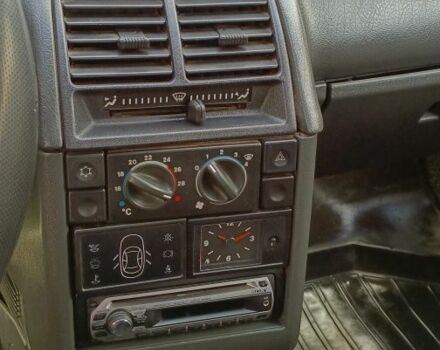 Черный ВАЗ 2111, объемом двигателя 0 л и пробегом 280 тыс. км за 2019 $, фото 4 на Automoto.ua