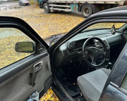 Чорний ВАЗ 2111, об'ємом двигуна 1.6 л та пробігом 196 тис. км за 1100 $, фото 5 на Automoto.ua