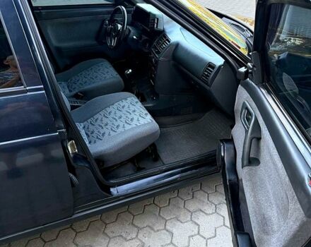 Черный ВАЗ 2111, объемом двигателя 1.6 л и пробегом 184 тыс. км за 3000 $, фото 7 на Automoto.ua