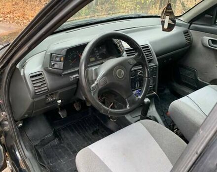 Черный ВАЗ 2111, объемом двигателя 1.6 л и пробегом 296 тыс. км за 1500 $, фото 5 на Automoto.ua