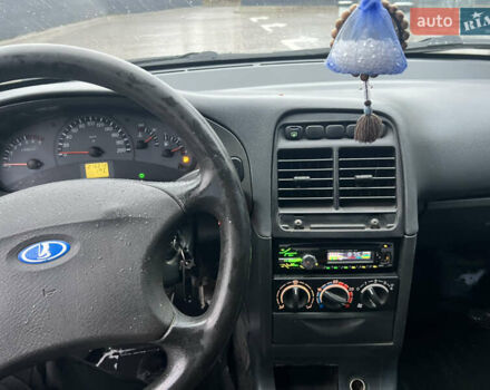 Черный ВАЗ 2111, объемом двигателя 1.6 л и пробегом 260 тыс. км за 1350 $, фото 9 на Automoto.ua