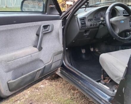 Черный ВАЗ 2111, объемом двигателя 1.6 л и пробегом 271 тыс. км за 966 $, фото 4 на Automoto.ua