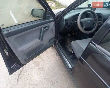 Чорний ВАЗ 2111, об'ємом двигуна 1.6 л та пробігом 132 тис. км за 2950 $, фото 8 на Automoto.ua