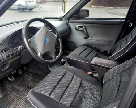 Черный ВАЗ 2111, объемом двигателя 1.6 л и пробегом 430 тыс. км за 2200 $, фото 4 на Automoto.ua