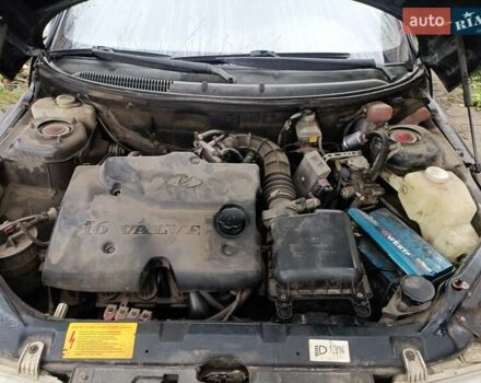 Чорний ВАЗ 2111, об'ємом двигуна 1.6 л та пробігом 226 тис. км за 1100 $, фото 2 на Automoto.ua