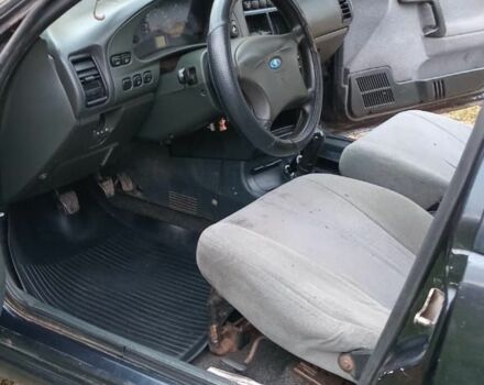 Черный ВАЗ 2111, объемом двигателя 1.6 л и пробегом 271 тыс. км за 966 $, фото 1 на Automoto.ua