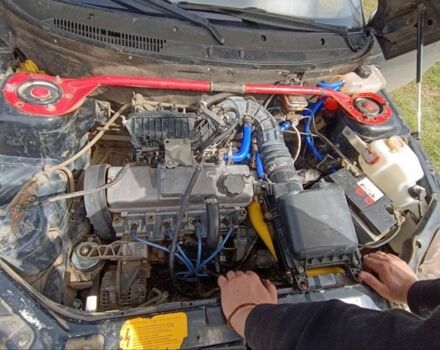 Черный ВАЗ 2111, объемом двигателя 1.6 л и пробегом 150 тыс. км за 1250 $, фото 4 на Automoto.ua