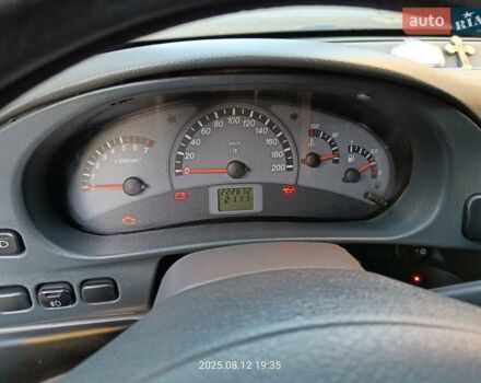 Черный ВАЗ 2111, объемом двигателя 1.6 л и пробегом 220 тыс. км за 1900 $, фото 2 на Automoto.ua