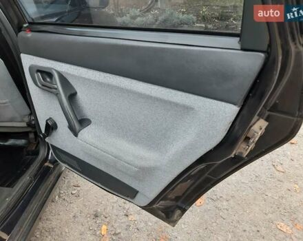 Черный ВАЗ 2111, объемом двигателя 1.6 л и пробегом 160 тыс. км за 2799 $, фото 25 на Automoto.ua