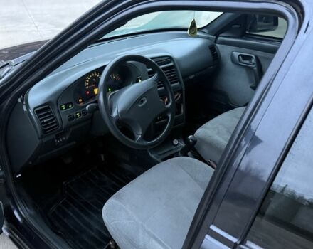 Черный ВАЗ 2111, объемом двигателя 1.6 л и пробегом 179 тыс. км за 1250 $, фото 6 на Automoto.ua